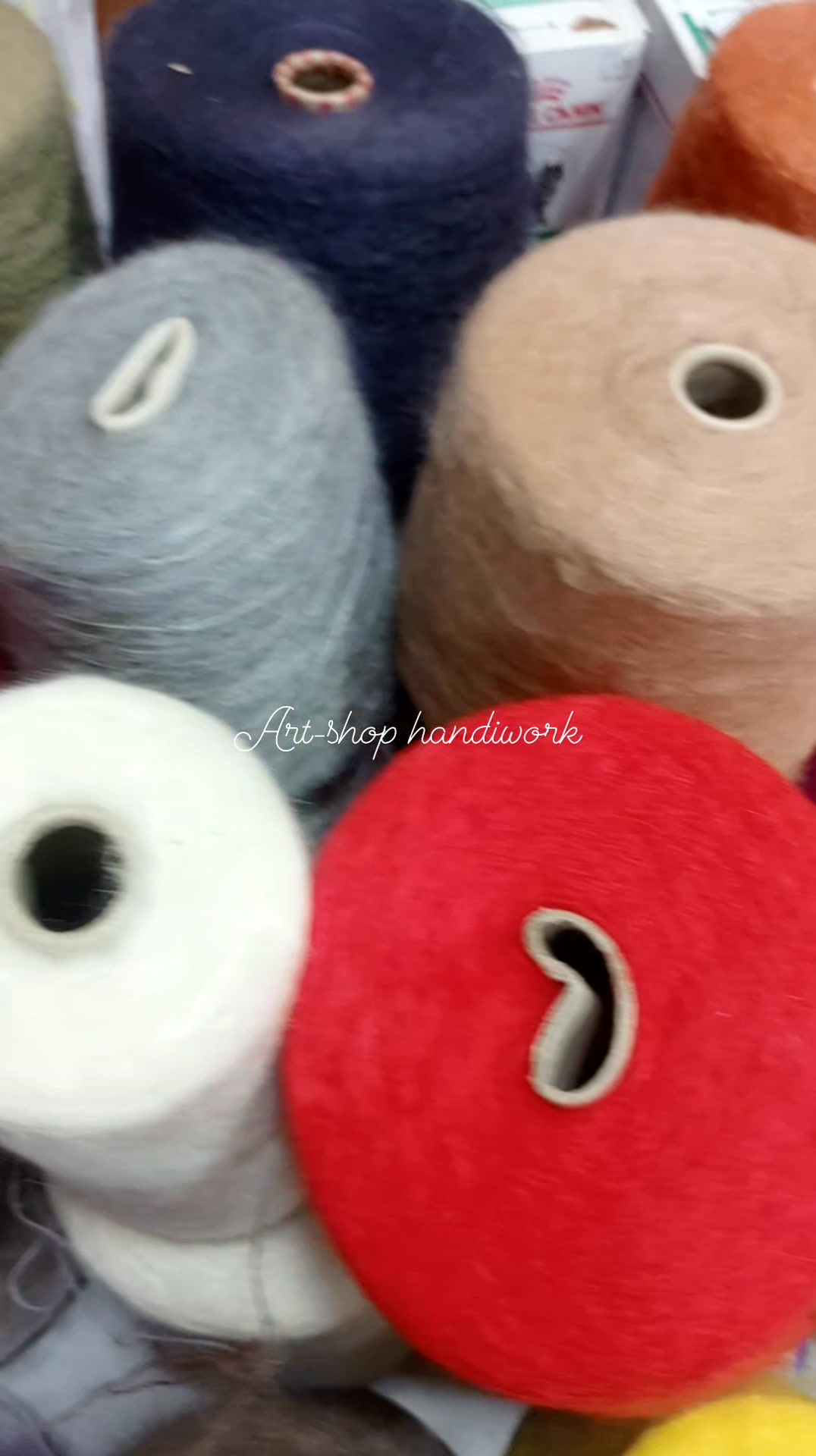 💜 NEW YARN - Hobbii Aurora! 💜 A wonderful, fluffy mohair blend
