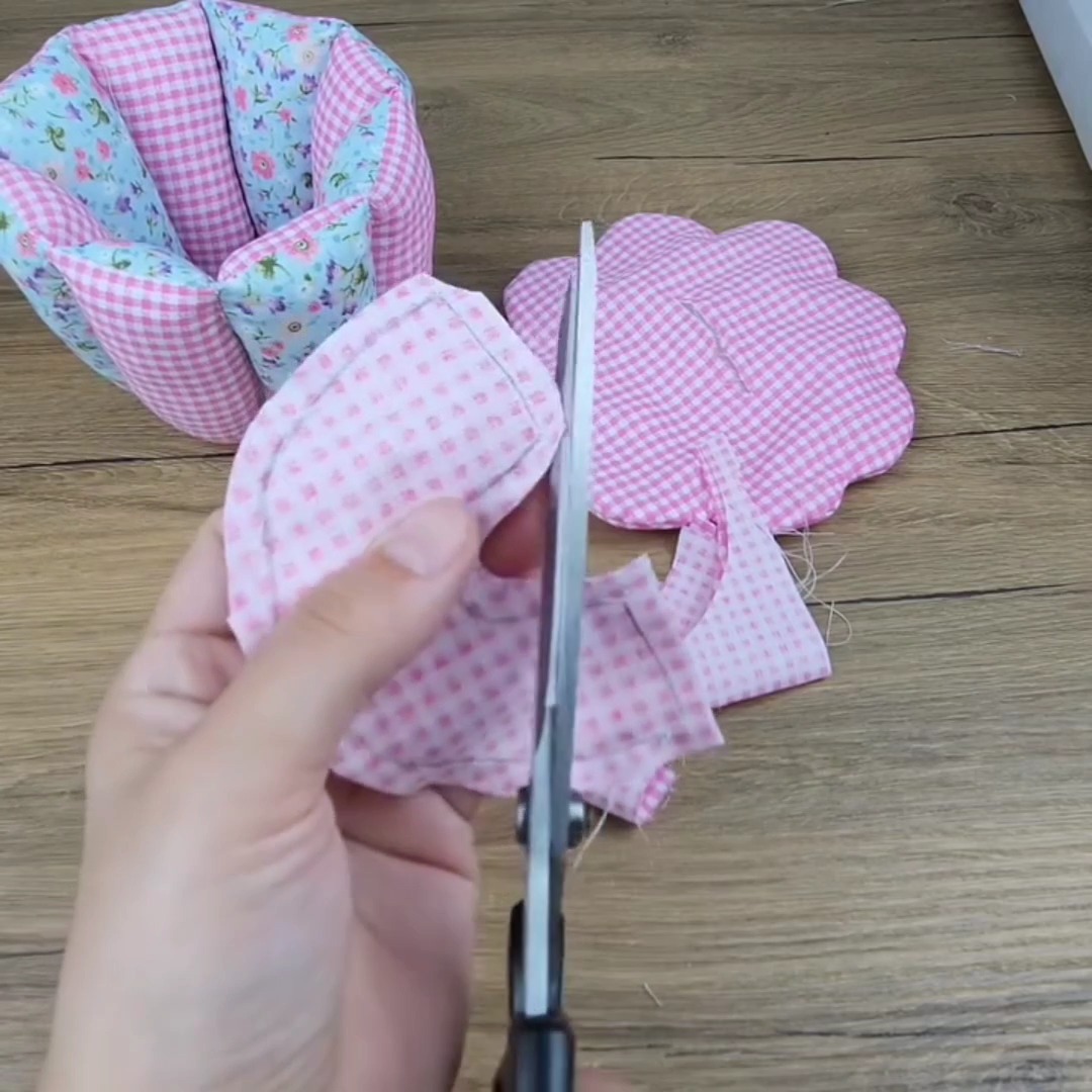 Sewing Magic: How to Make a Fabric Mug Organizer