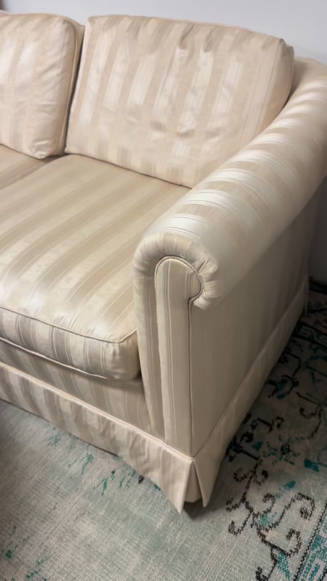 Pure luxe! Top of the line vintage Baker sofa, dressed in a