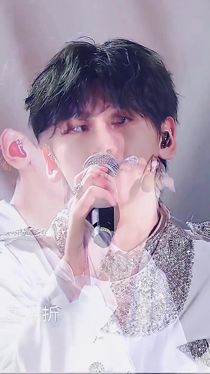 𝑺𝒊𝒏𝒈𝒊𝒏𝒈 𝒂𝒏𝒅 𝑫𝒂𝒏𝒄𝒊𝒏𝒈 𝑴𝒐𝒎𝒆𝒏𝒕𝒔 💗 #R1SE
