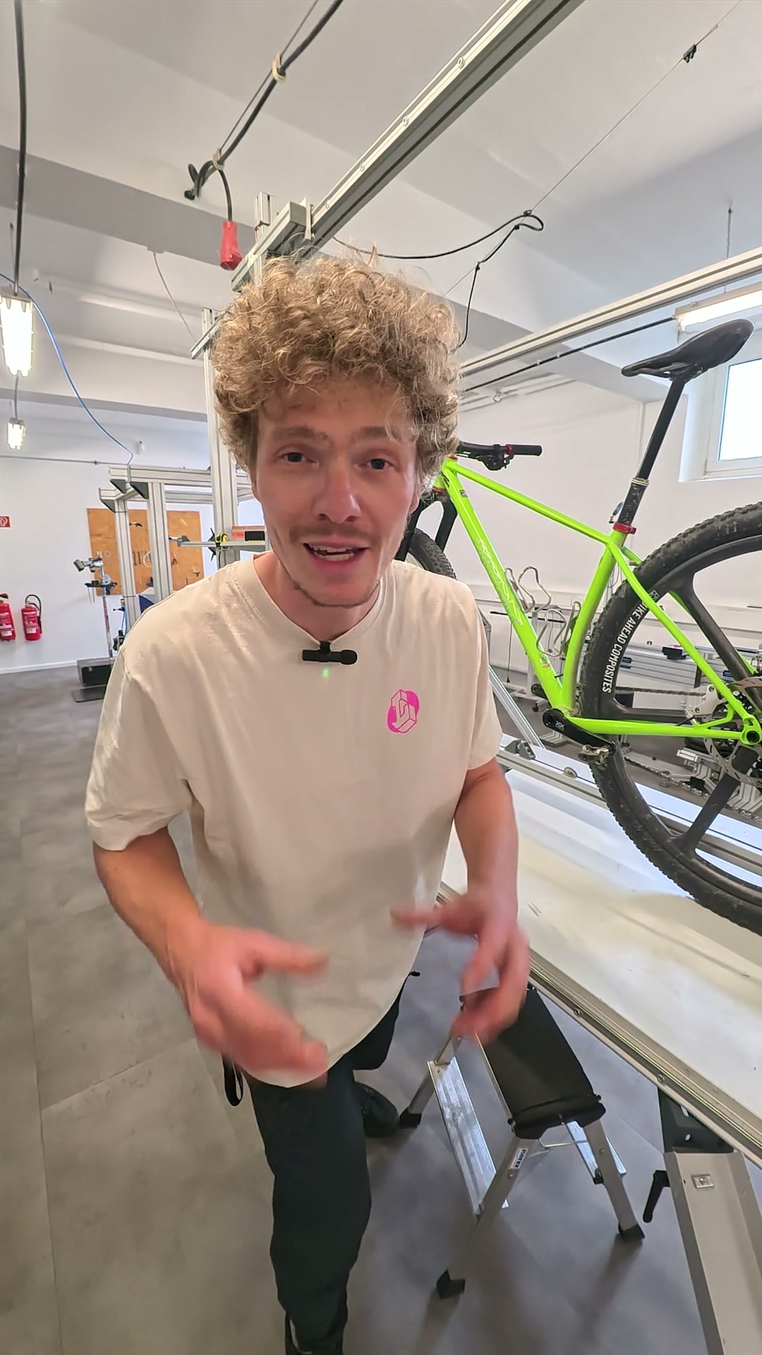 mountainbike fully rose Specialized Demo Expert Desert Rose/Dune White buy cheap Full-Coverage Disposable Protective Suit, Color:SLVRPNK oriented geometry Category:City Urban Helme_310g