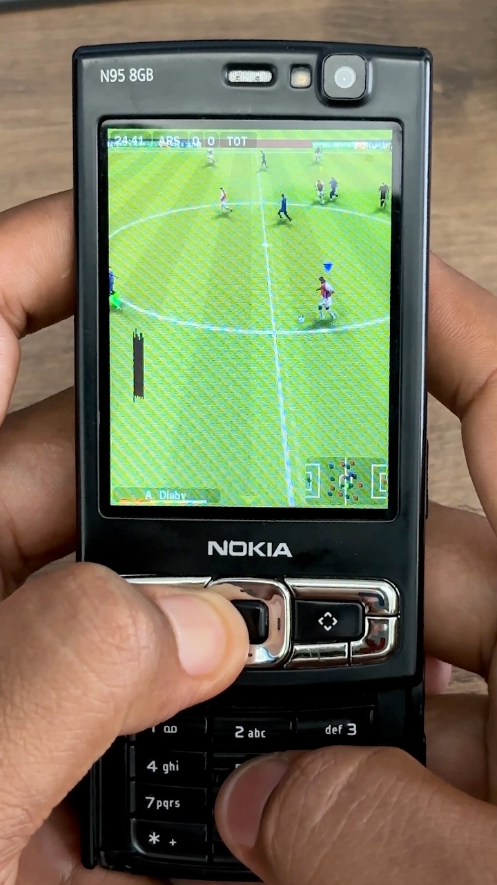 Nokia N95 8GB (N95-8gb) Ricondizionato - Nuovo Display E Batteria - Sbloccato