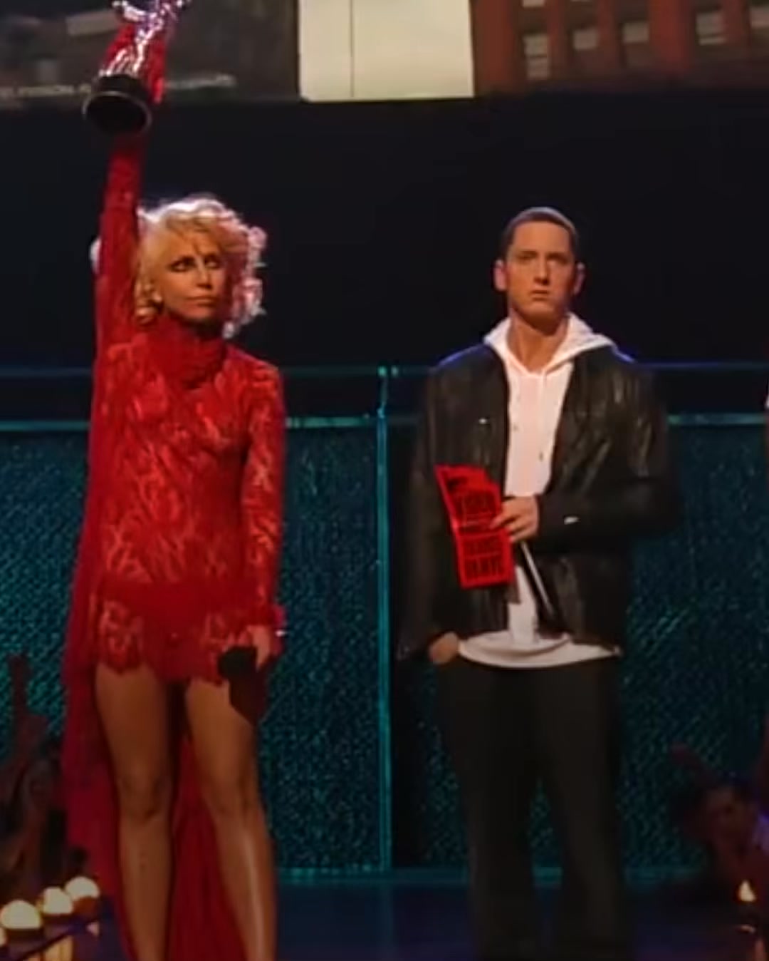 lady gaga meat dress eminem Eminem's Reaction When Asks Him to Hold Her Award at 2009 VMAs CNUM_2