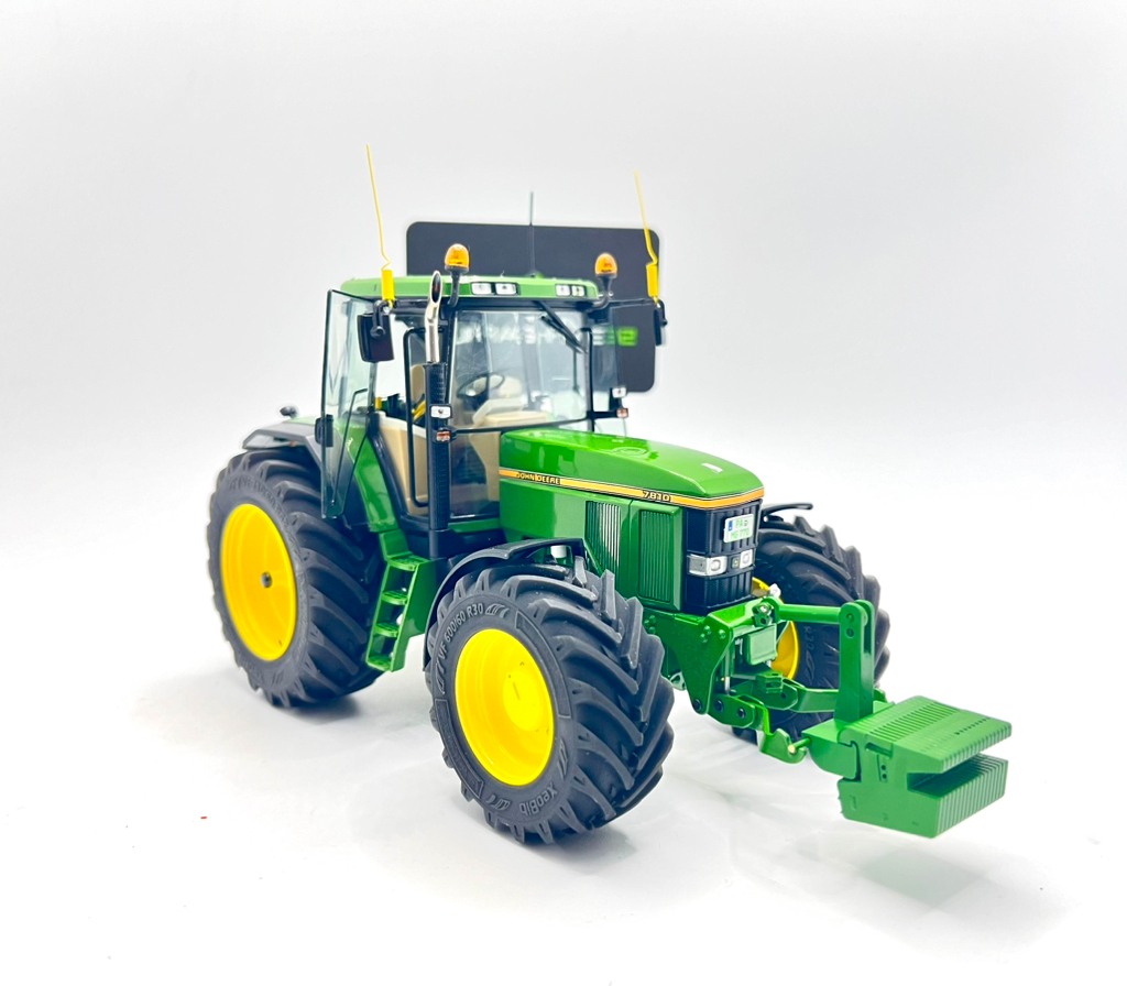 ☆Wiking 1/32 　JAGUAR860☆ We've just finished a photoshoot with the amazing Claas Jaguar 860