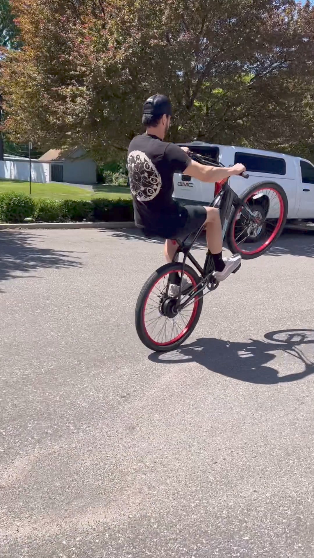 E-Wheelies! The Haro Johnny 5 E-Bike is like a big, electric BMX bike ...