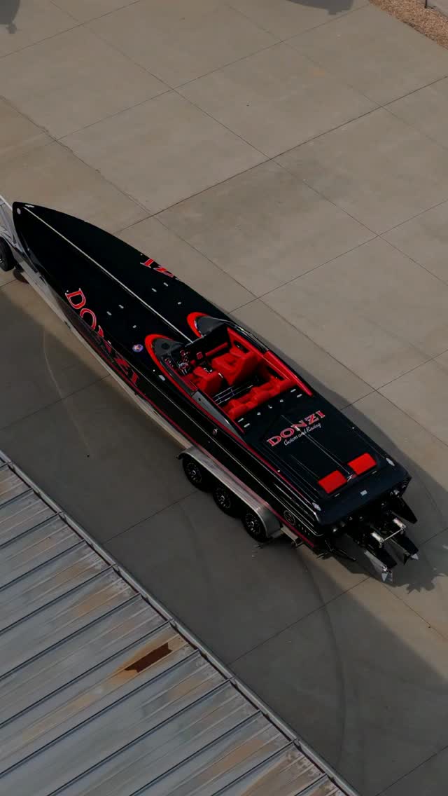 Back In Black 2009 Donzi 39 ZRC ⚫️🔴 This #Demon is ready for a