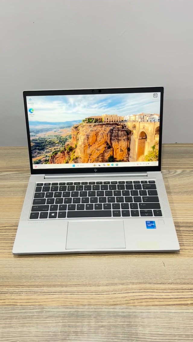 HP EliteBook 830 G8 | Core i5 | 8GB RAM | 256GB SSD | Touchscreen