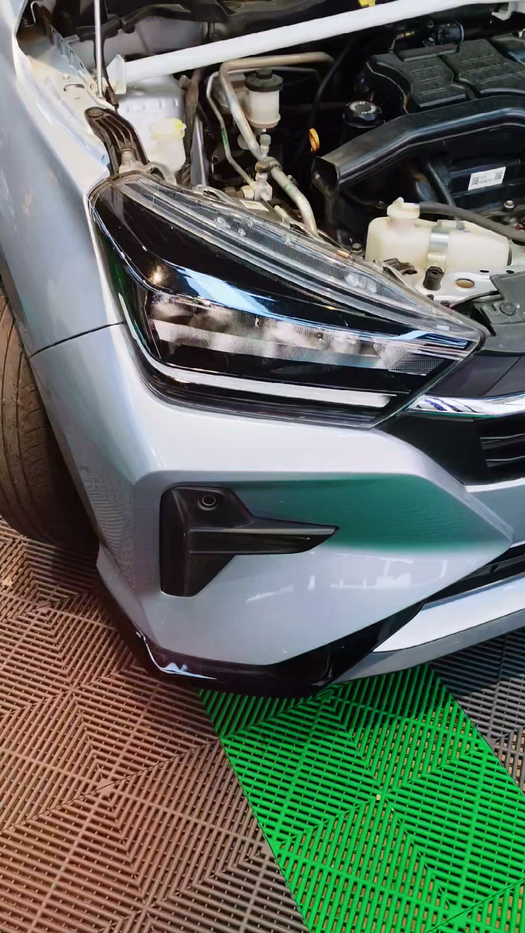🚗 Upgrade Your Drive with Front Fender Soundproof Installation