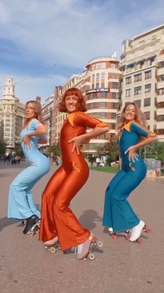 There's only ONE WEEK to go SYDNEY!!, 🪩 LIVERPOOL CATHOLIC CLUB, 👉 SAT 11 JULY • 8PM, 🎟️ Tickets: https://bit.ly/DR110726Liverpool, Dress in your DISCO Best and get your friends together for a night 