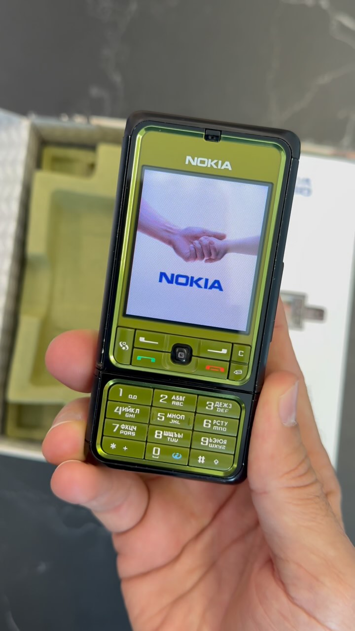 Nokia 3250 green limited edition #nokia #retrophone #retro #3250