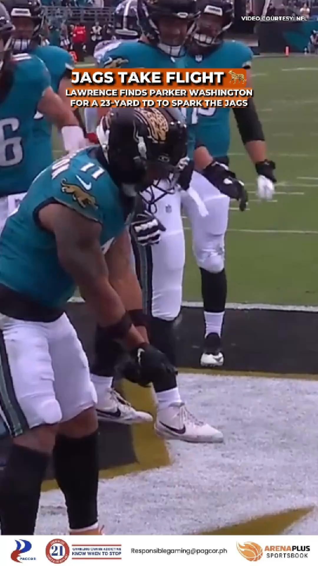 JAGS TAKE FLIGHT 🐆 ️Trevor Lawrence launches a 23-yard strike to spark ...
