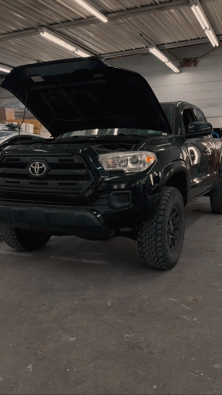 Unique Auto Body