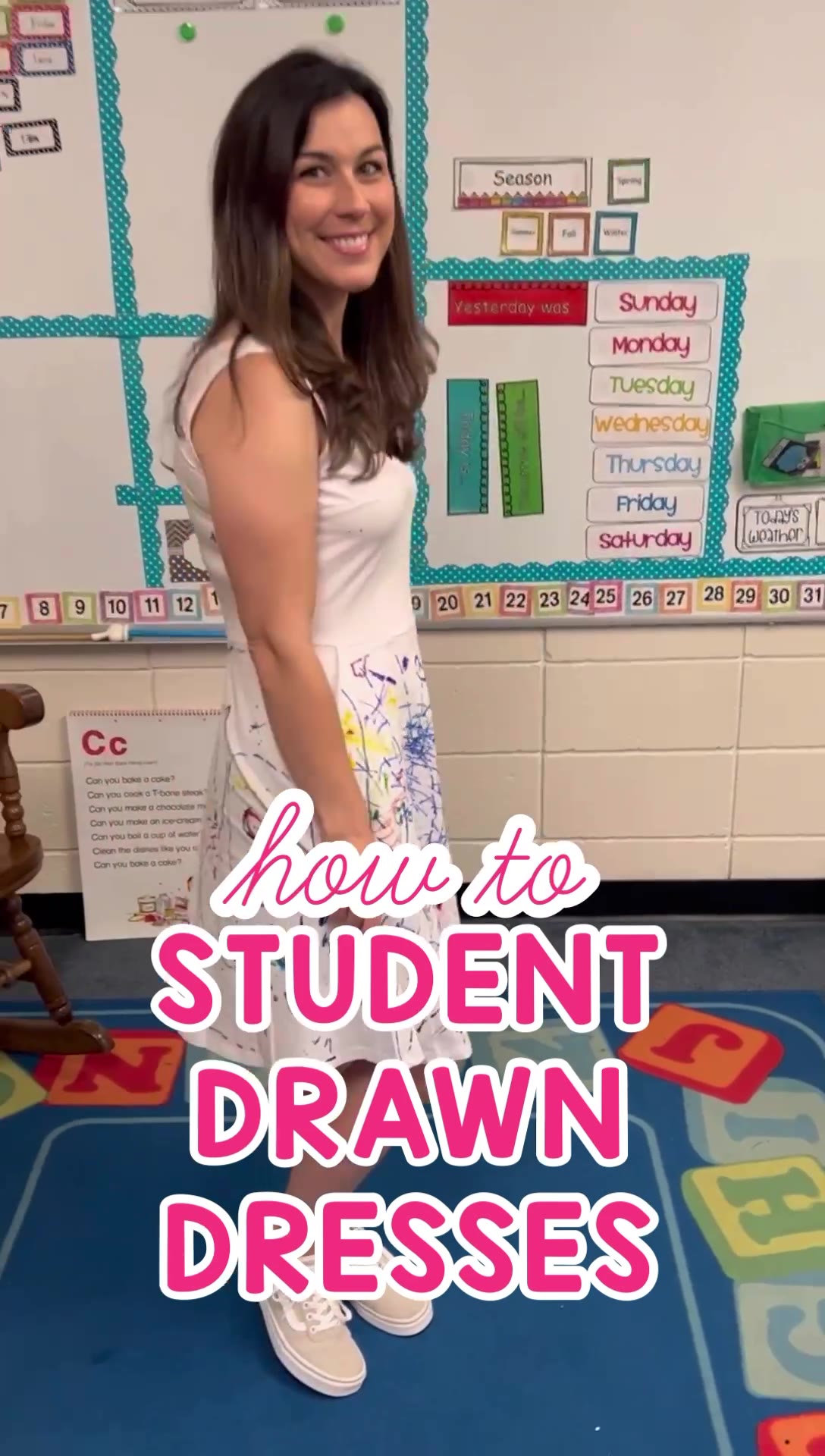 Student Handprint Dress Keepsake for Teachers! A heartwarming end-of-year memory idea for teachers! Shared by @karlaoctavio23, this | Teacher Related