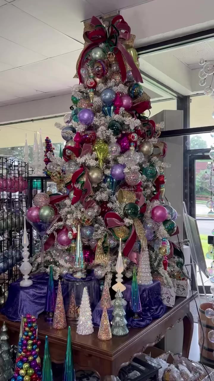 A sneak peek at the GLOW IN THE DARK holiday Christmas Tree! 🤩 It
