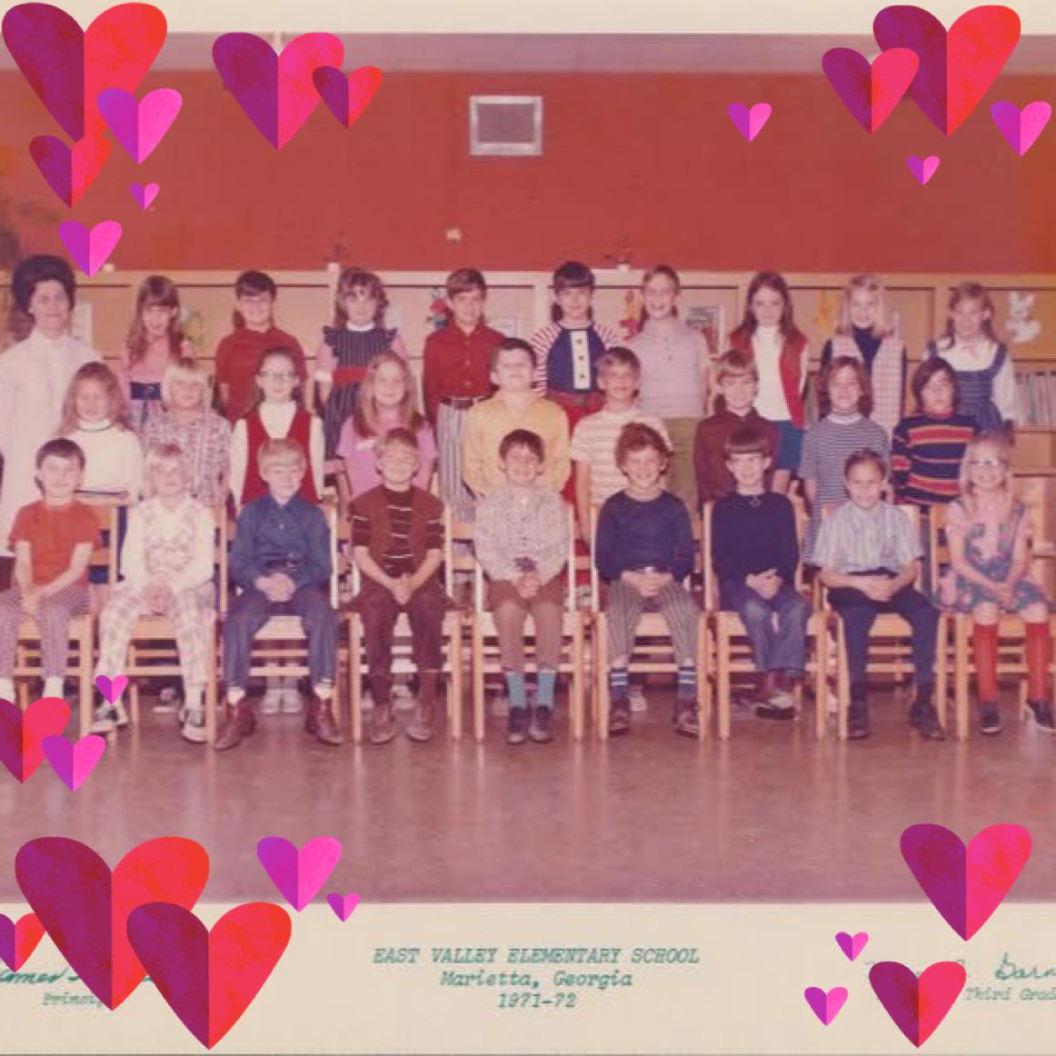 Can you spot the ONE thing that doesn't belong in 1970s? lodoo THE JUDE ...