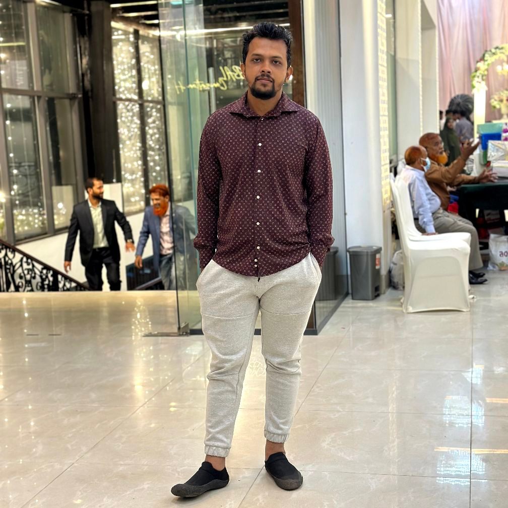 শুধুমাত্র ভুট্টা দিয়ে খামার পরিচালনা করেন।তাদের জন্য ভিডিওটি খুবই ...