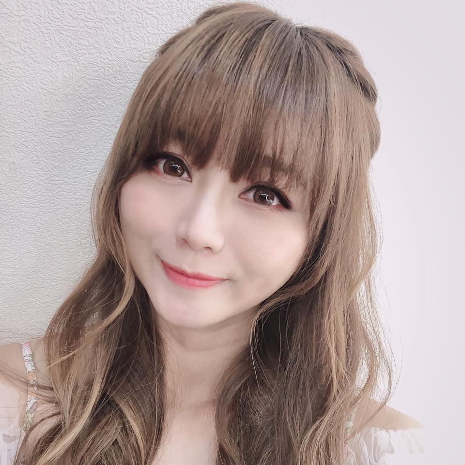 李欣