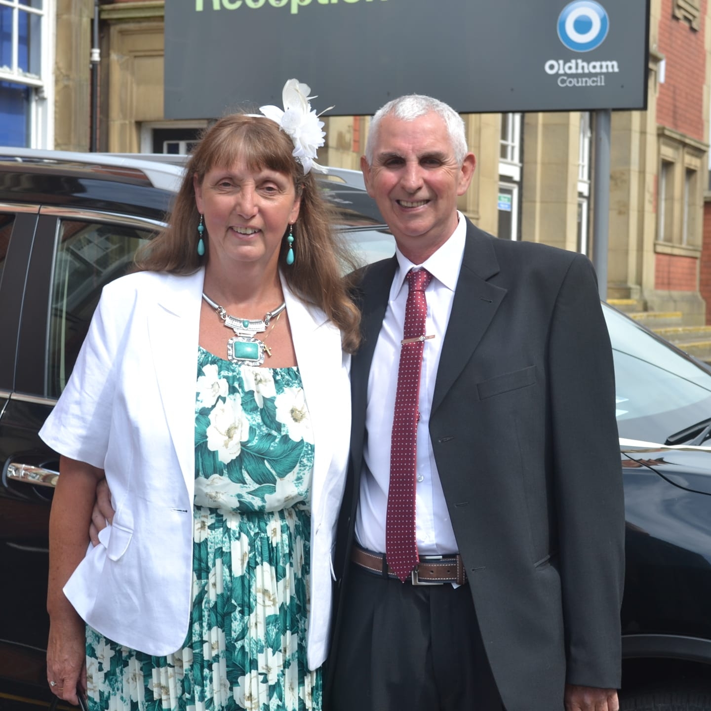 Springhead Lees and Grotton Community | Can anyone recommend someone ...