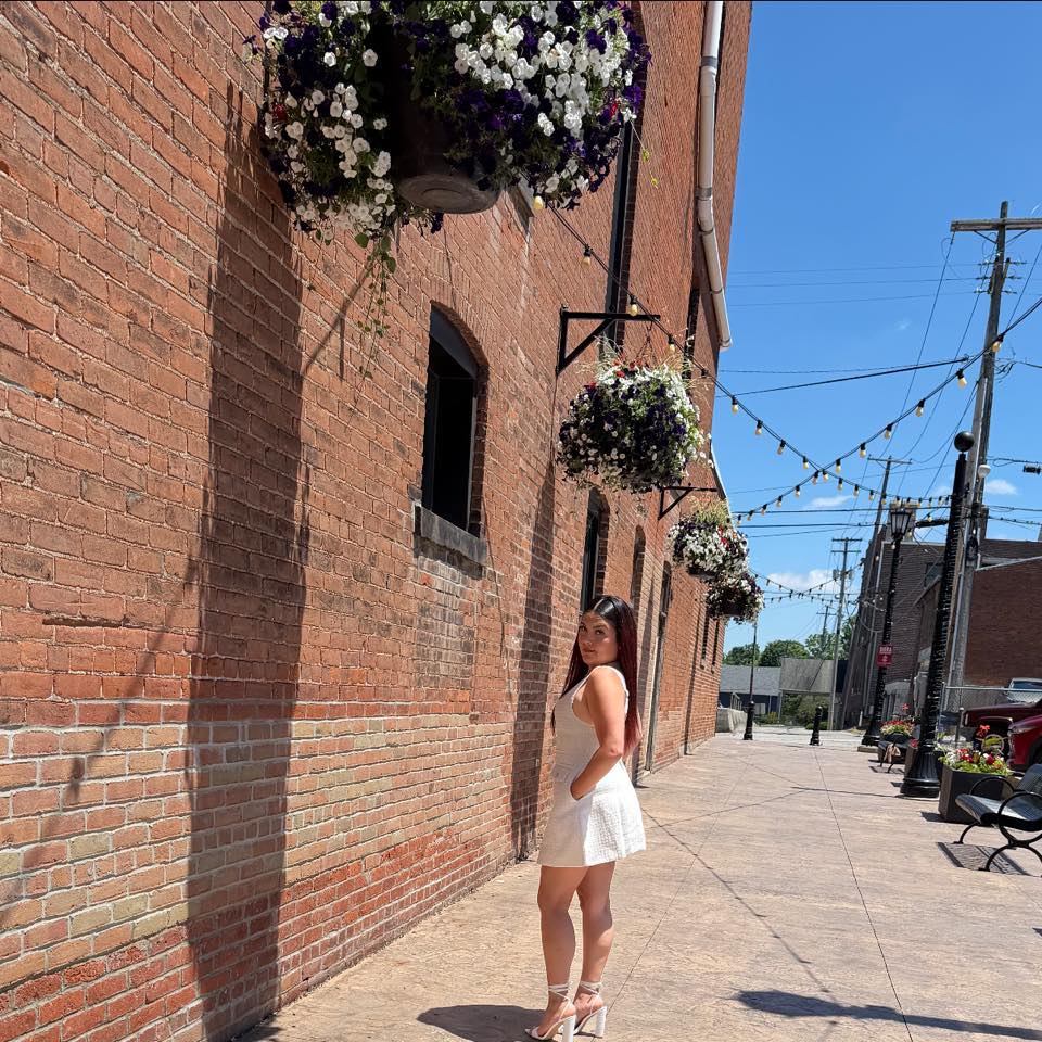 Samantha Newlove (@samantha.jimenez.313) • Facebook, Connect with friends