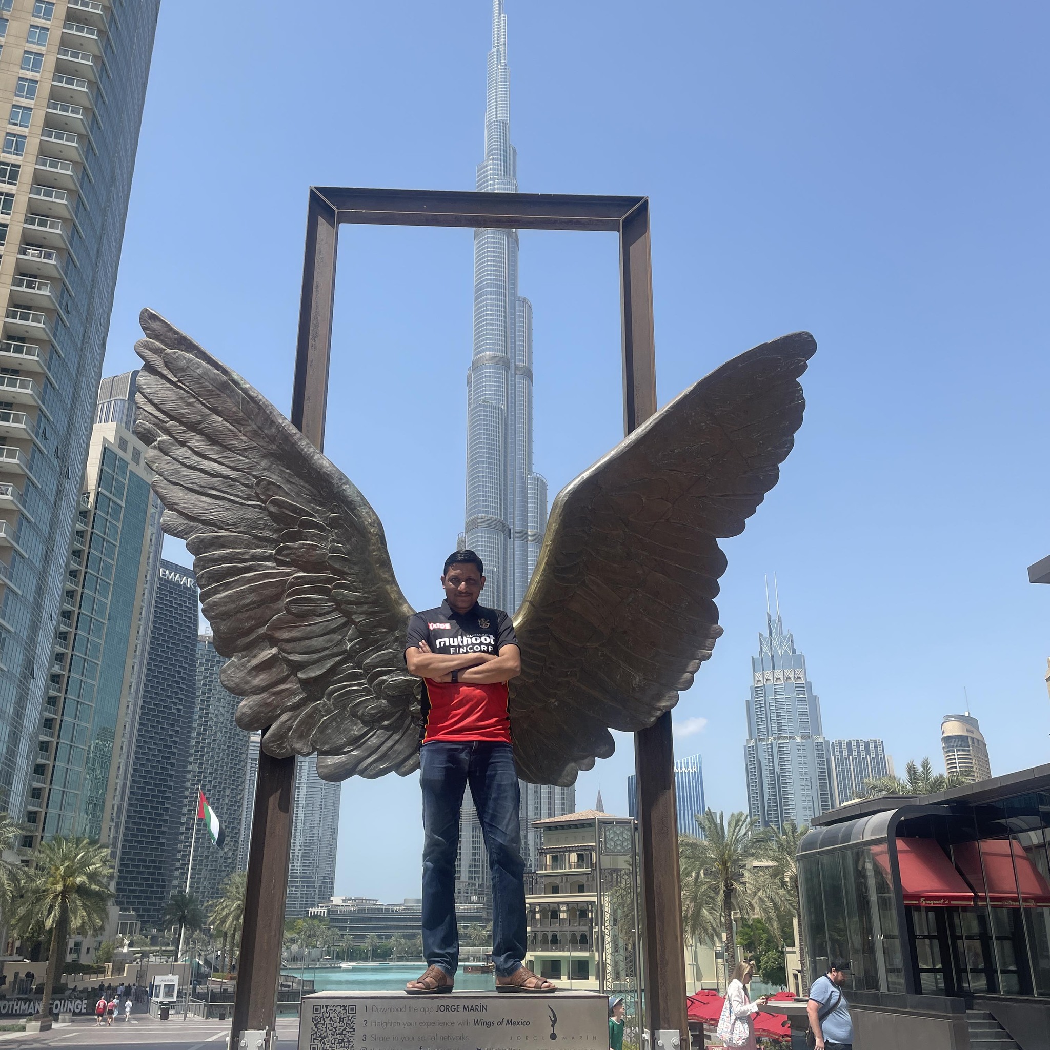 VidMate - People here show unrealistic versions of themselves... Do you ...