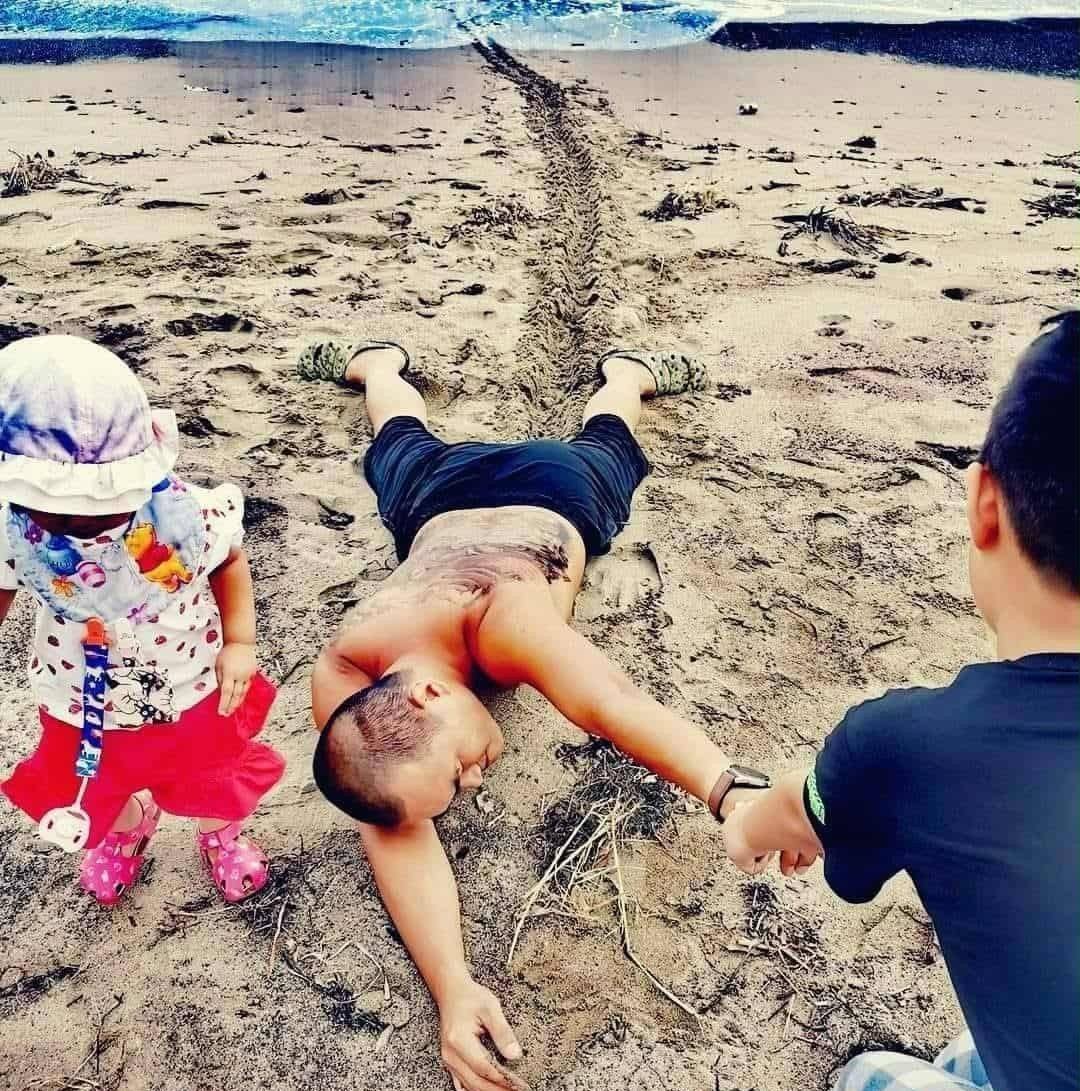 之前看一個中校 被炮到一個不要不要的 我覺得尊重很重要 他也是被上校旅長ㄠ 叫去當炮灰的.... | 朱宥澤