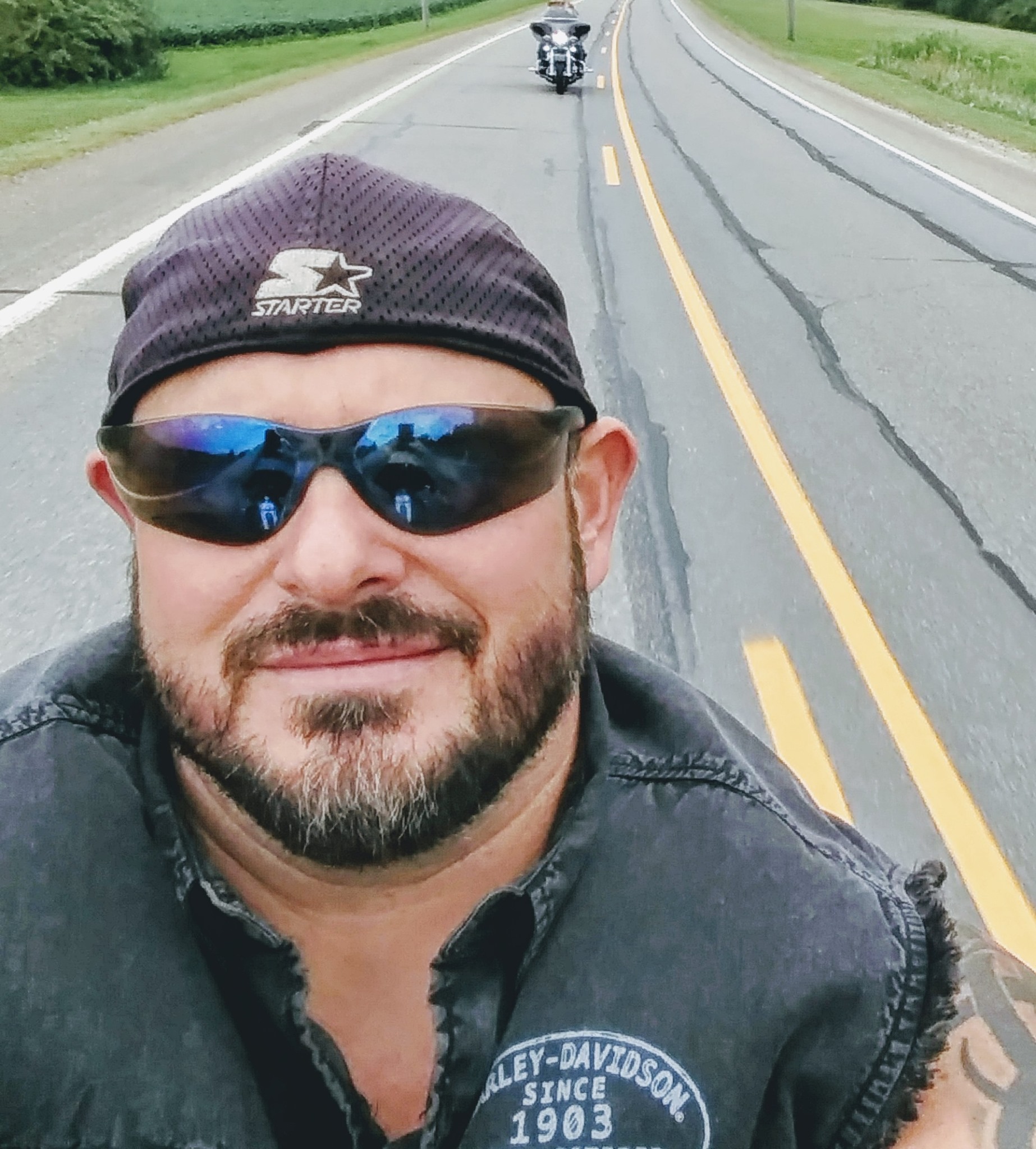 Trust in Hobo Freight jack stands , with a car on the ramp truck | Facebook