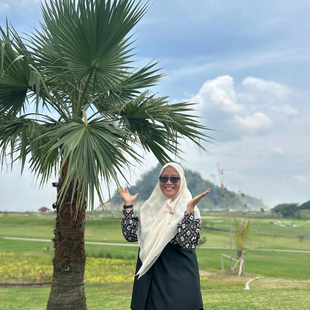 Triyana Novianti Kesinjer