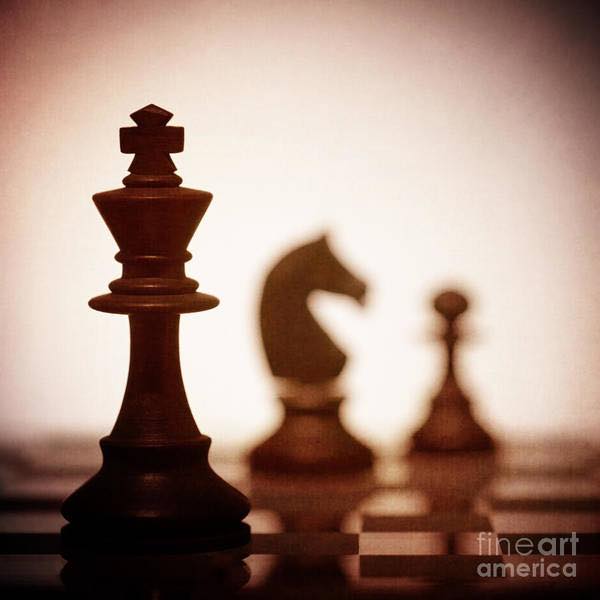 SAINT PETERSBURG CHESS CLUB | **Which move do you prefer | Facebook
