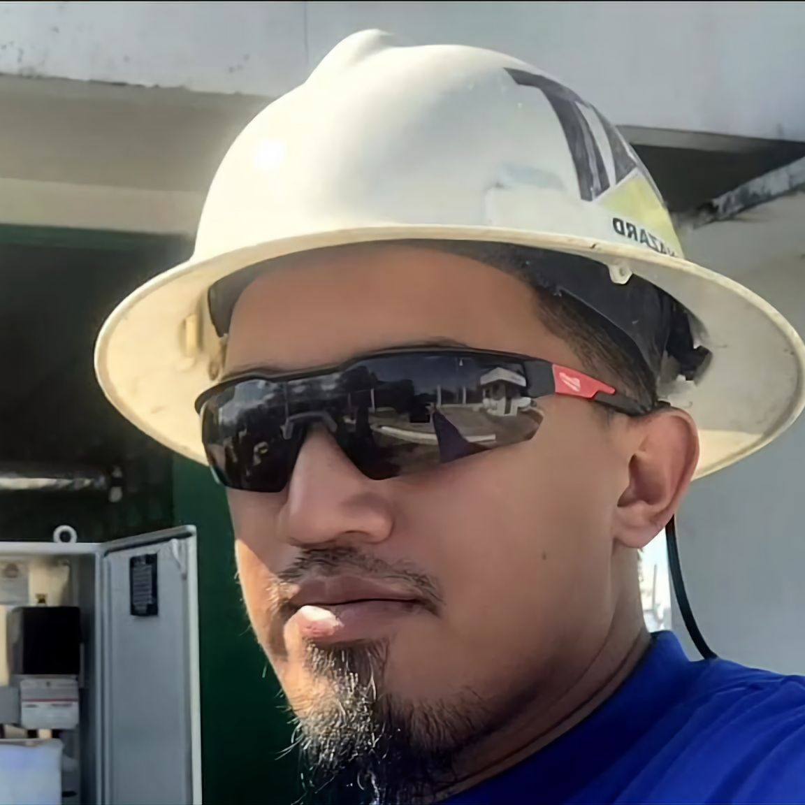 Professional Electricians in the Philippines | Mga master tanong lang ...