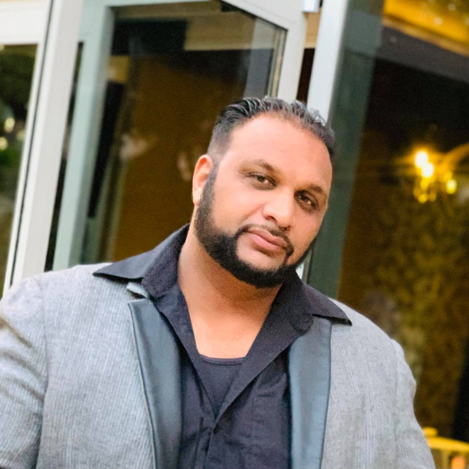 Qumar Ashraf (@qumar.ashraf.3) • Facebook, Connect with friends
