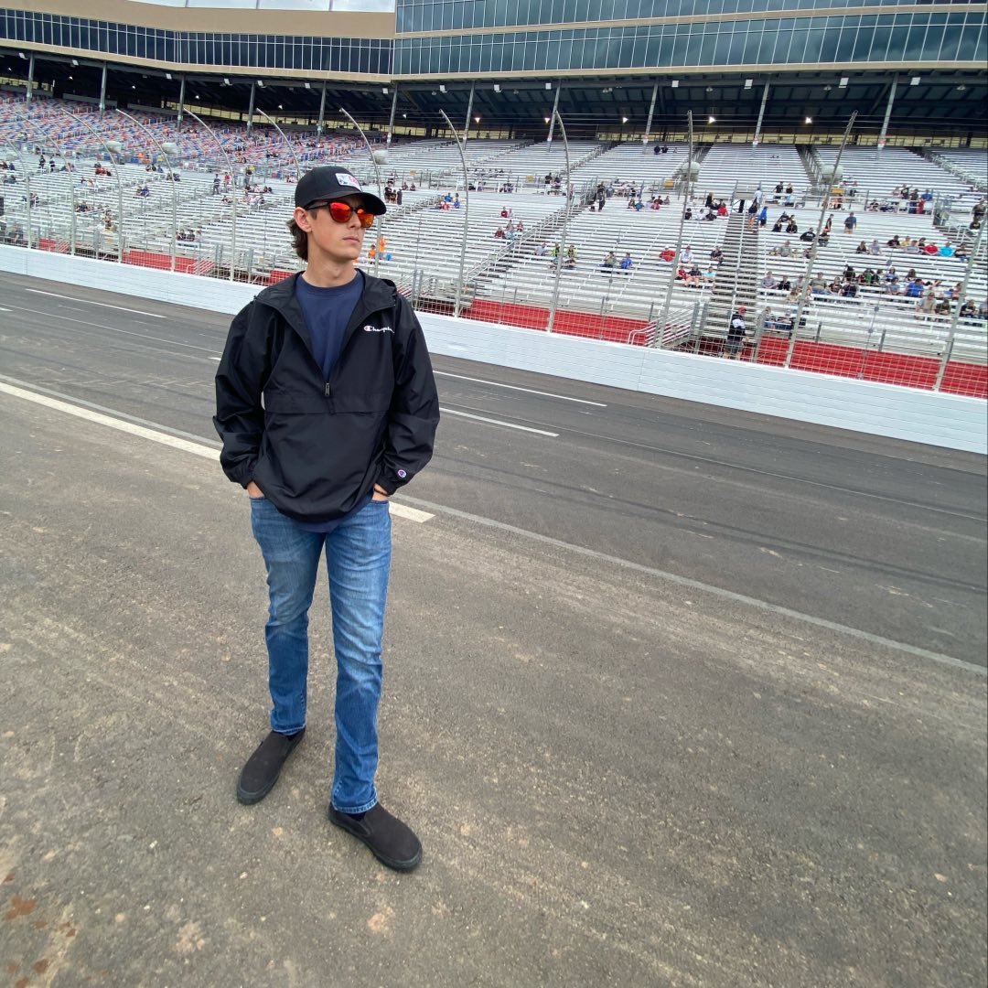 Brett Johnson (@brett.johnson.771) • Facebook, Connect with friends