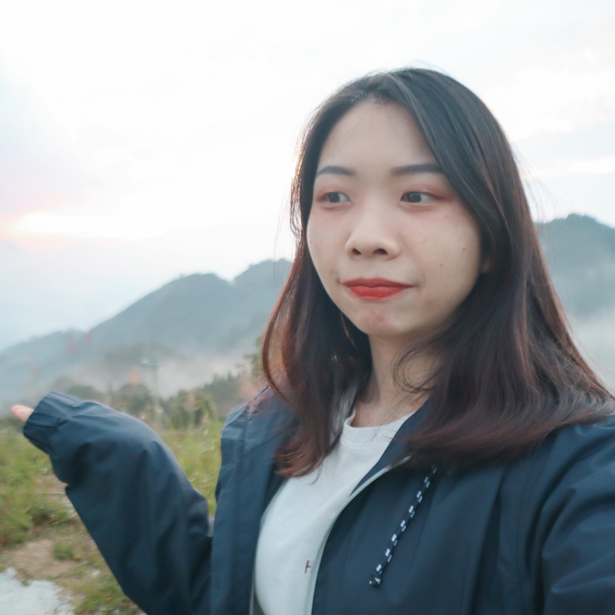 徵多鄰國家庭成員 | Facebook