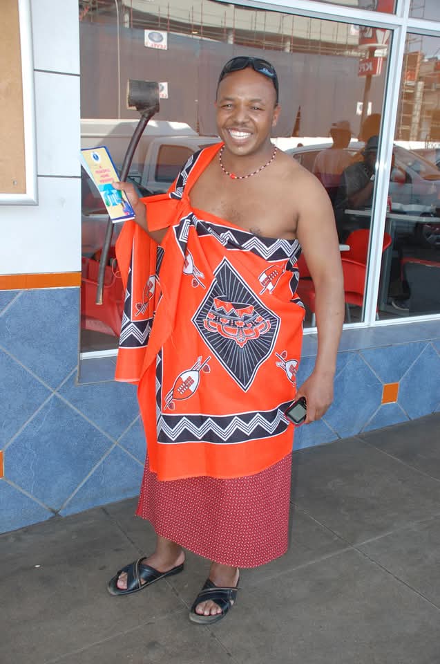 Charles Mbingo