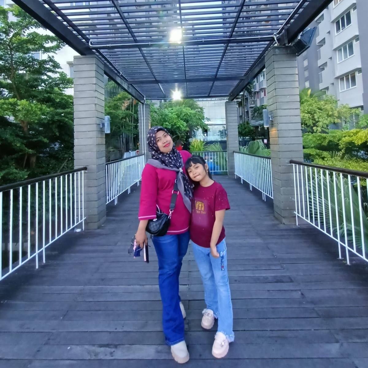 Hana Fira Oktavia