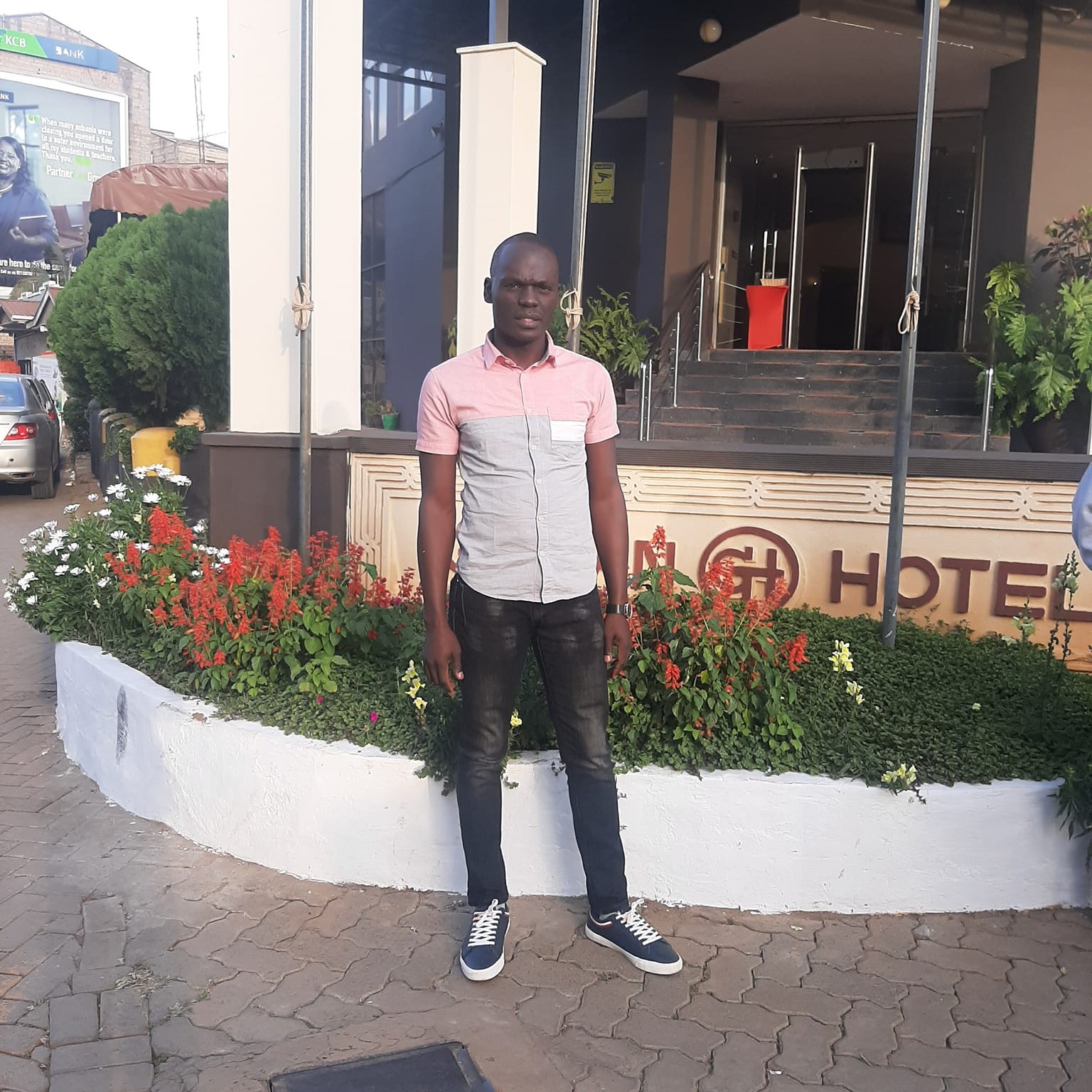 Julius Kamau - EXPOSED! Ruto Spotted with Rolex Watch... | Facebook
