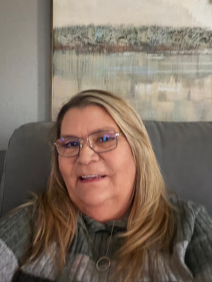 Risa Ellis-Seeton | Facebook