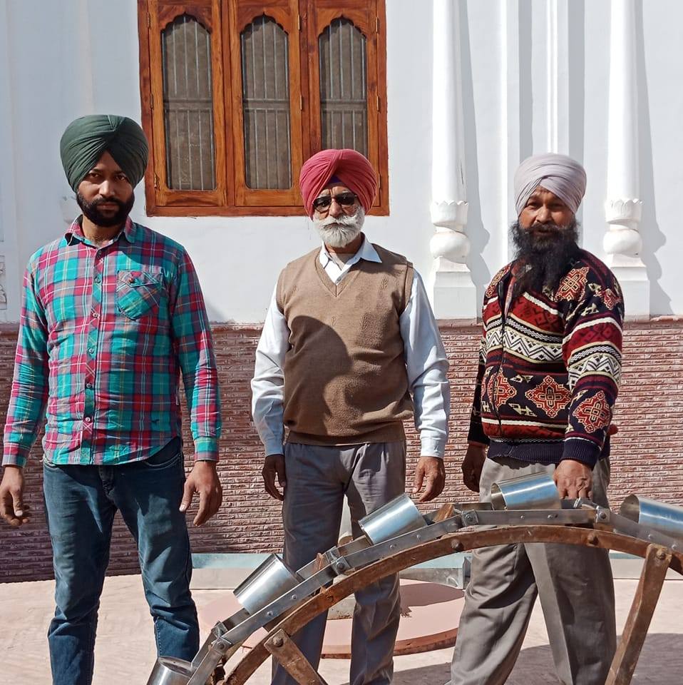 Metal Wood Craft +91 98763 40564 Battery oprated low cost stair lift ...