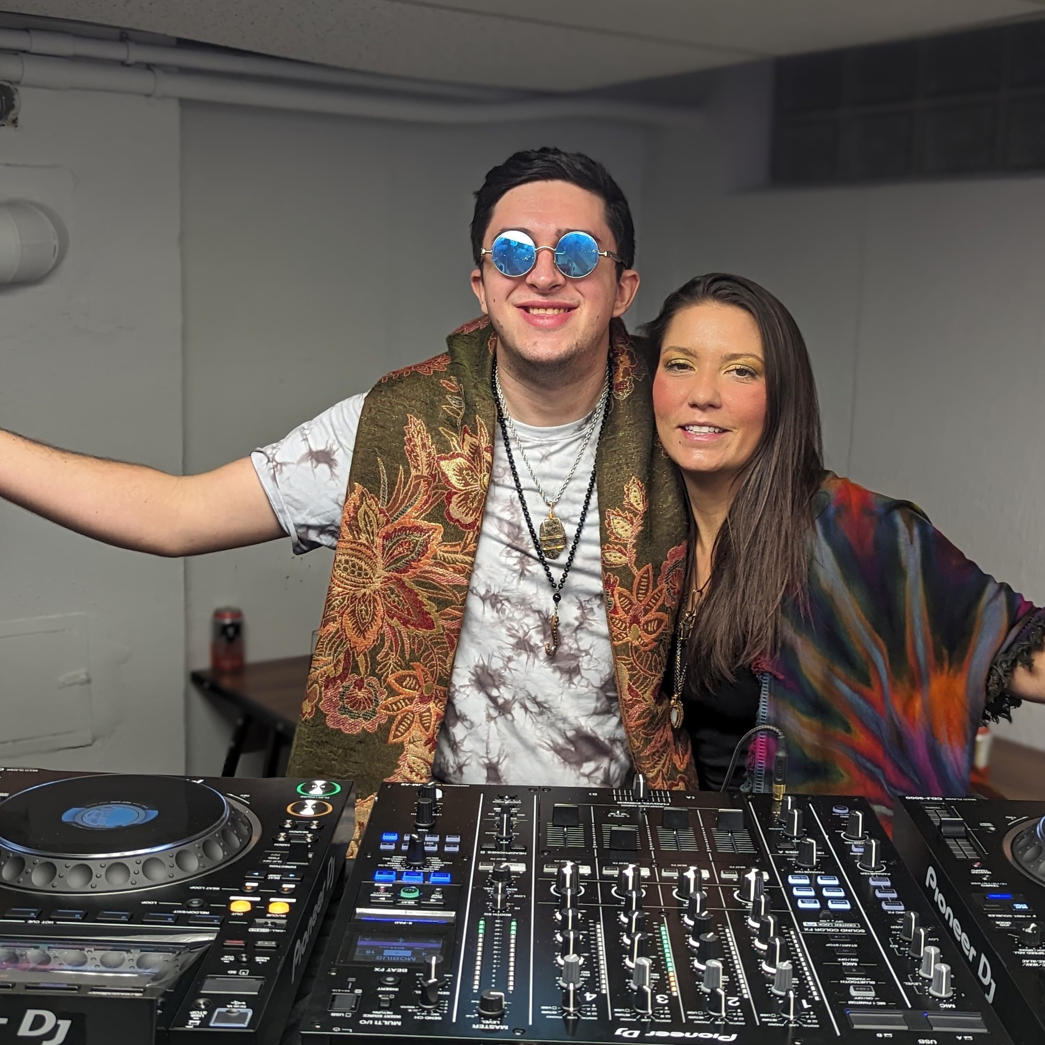EDM Chicago | Is there a dress code at sound bar | Facebook