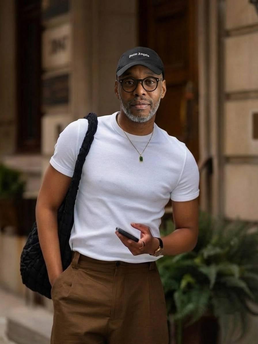SamupertyZulu - Anyone who bought the iPhone 17 pro max ye R19 from ...