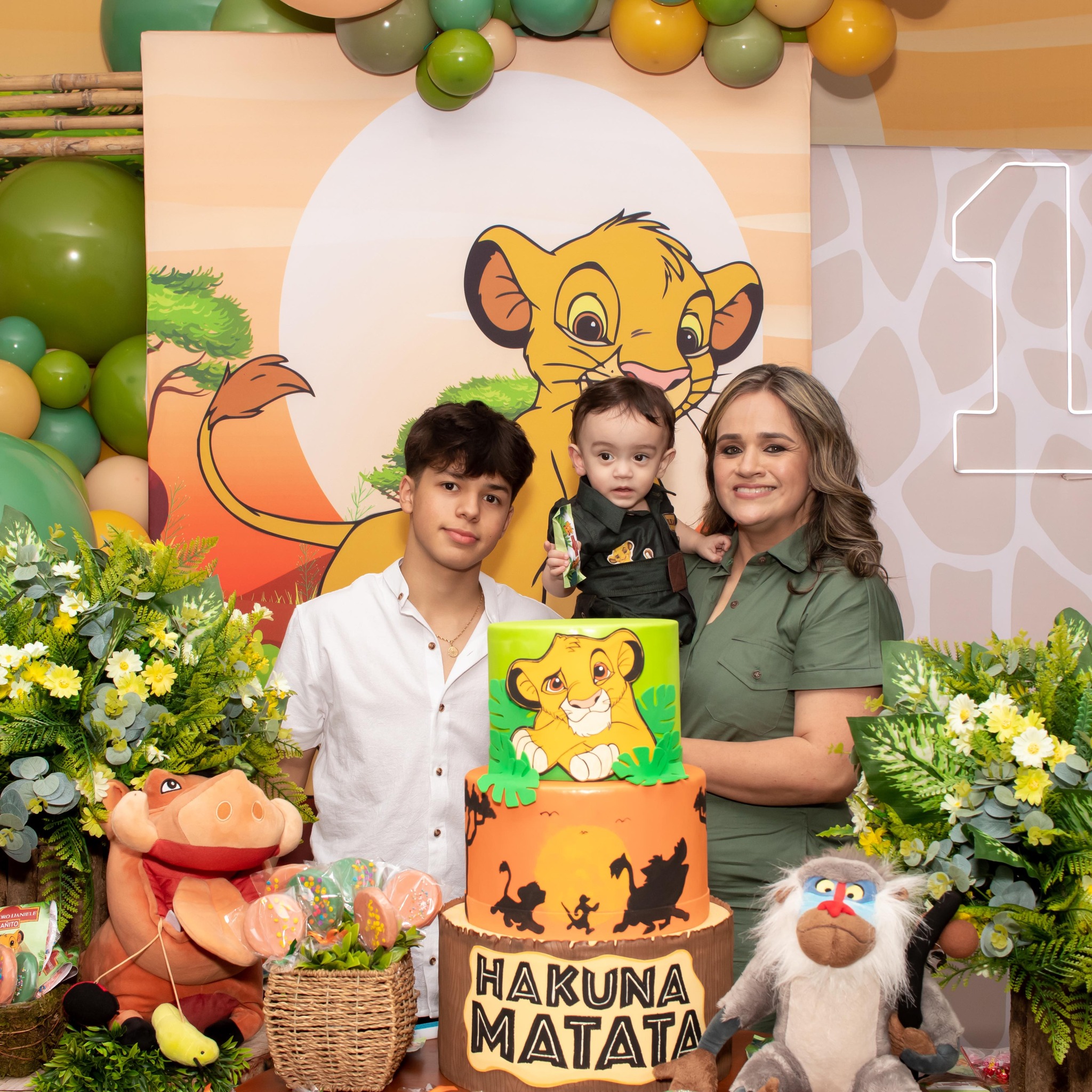 🦖💖 ¡La magia jurásica llegó a Monik Snow Globe! 💖🦕 Dos vasitos de ...