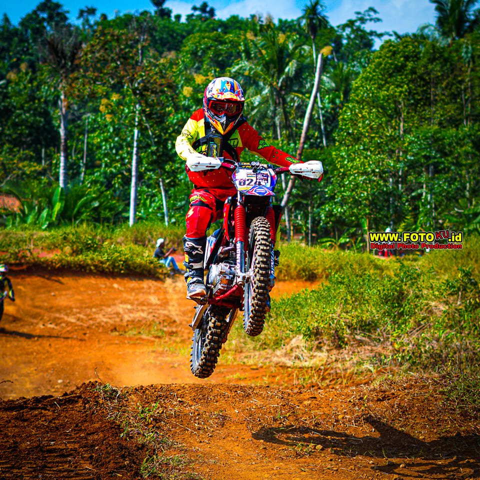 Dindin Ffmx Garage