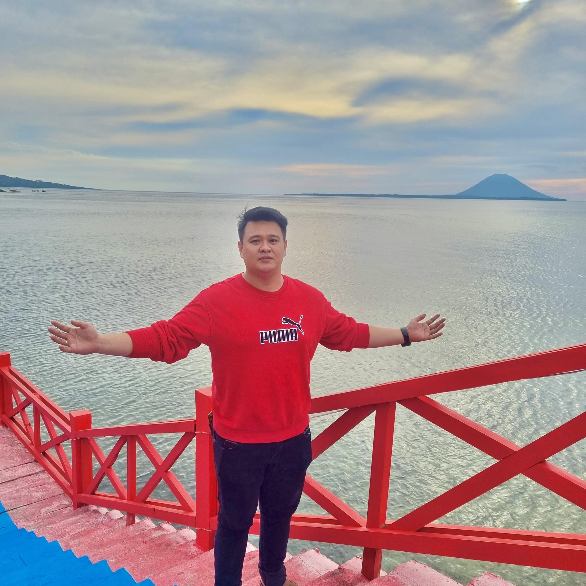 Christofel Rhici Rompis