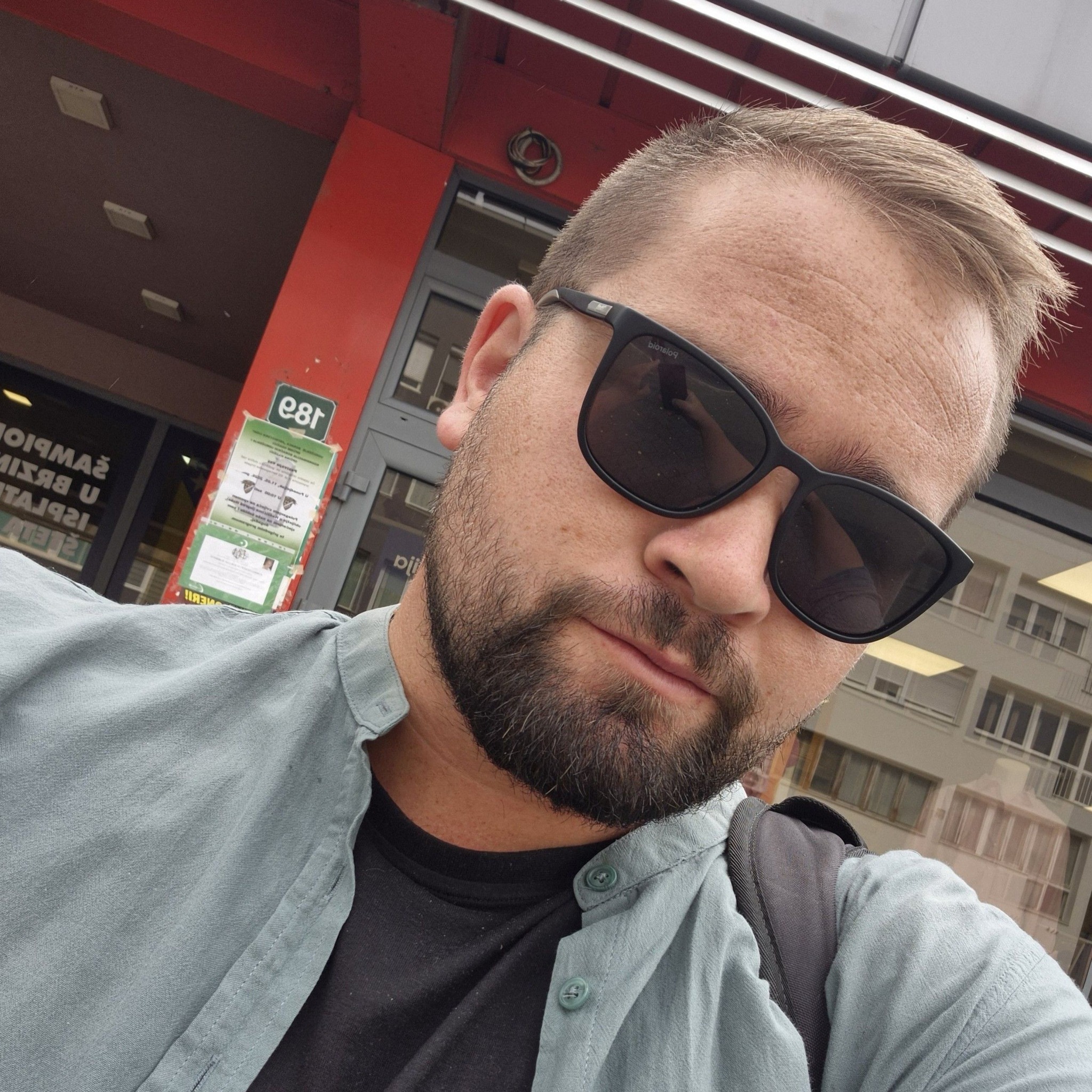 Eno Rizvo