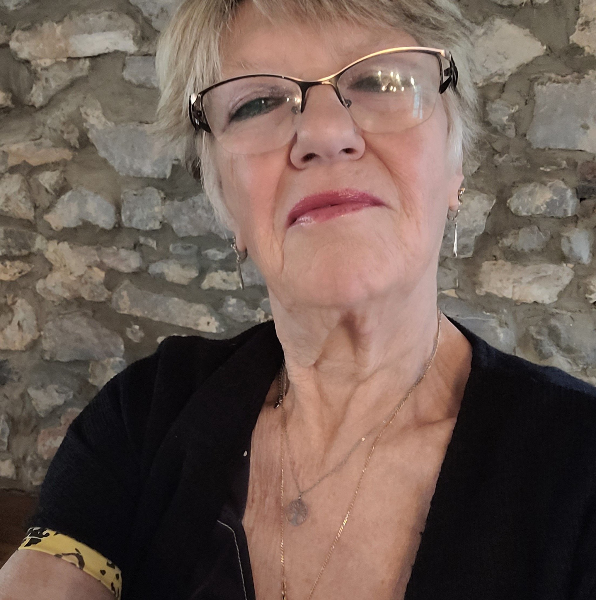 Gladys Dehondt - cancer..2 opérations ..et c4 pour longue... | Facebook