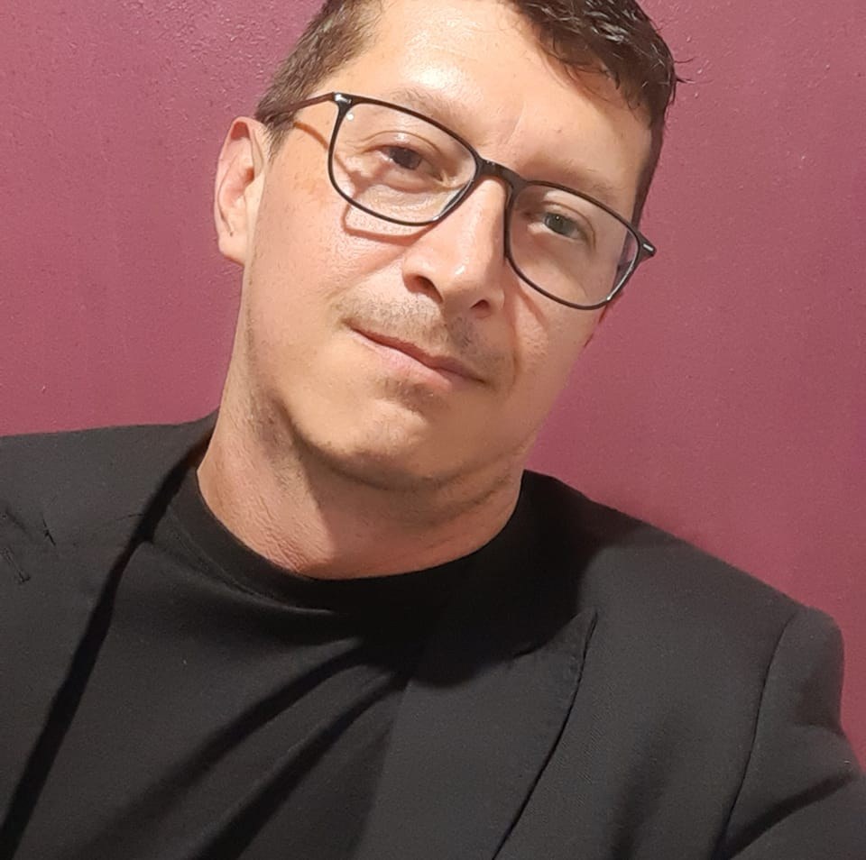 Perez Cesar Augusto