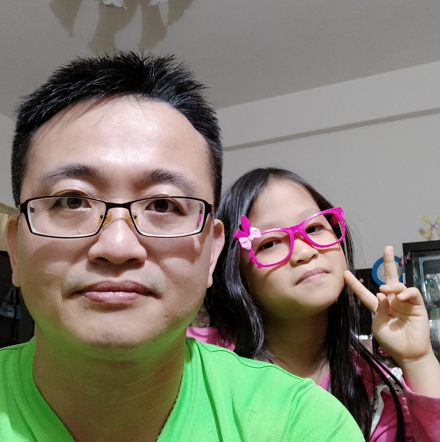 拾荒 | 請問電腦椅的輪子要去哪裡買的到 | Facebook