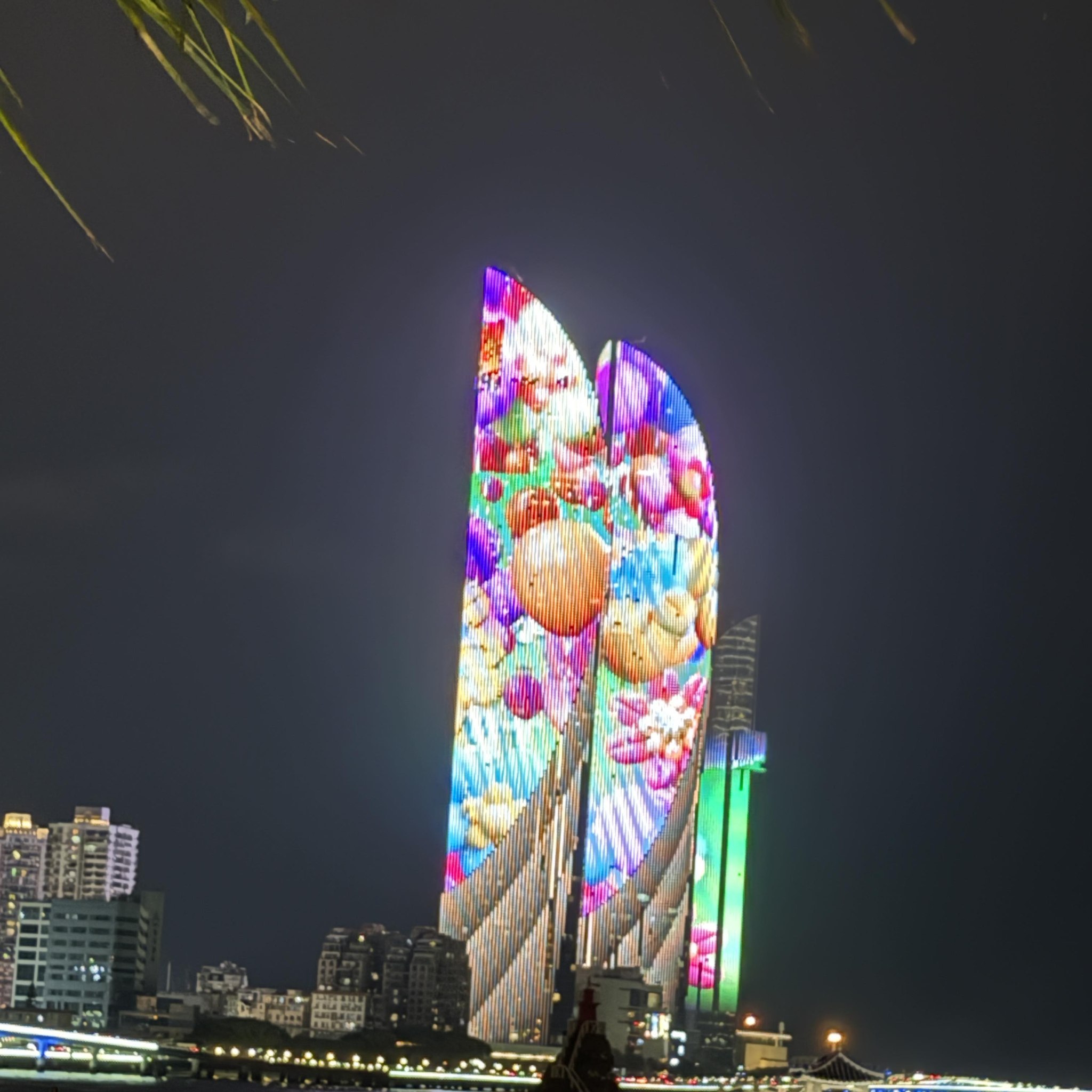 香港租霸資料庫/ 租霸黑名單 | 估唔到第二次出租物業就遇上租霸，搞到間屋爛晒，收埋d租都唔夠整 | Facebook