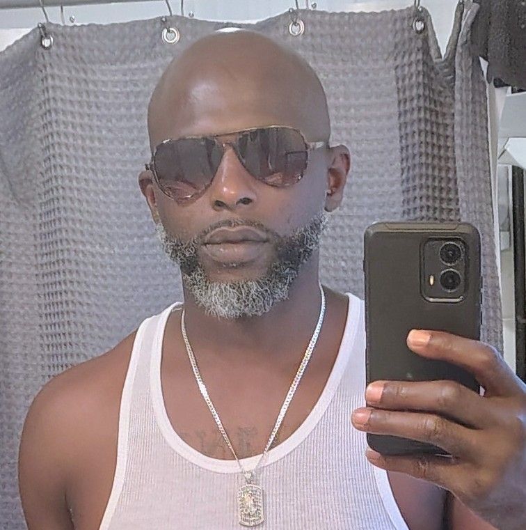 Dedric Bling Almond