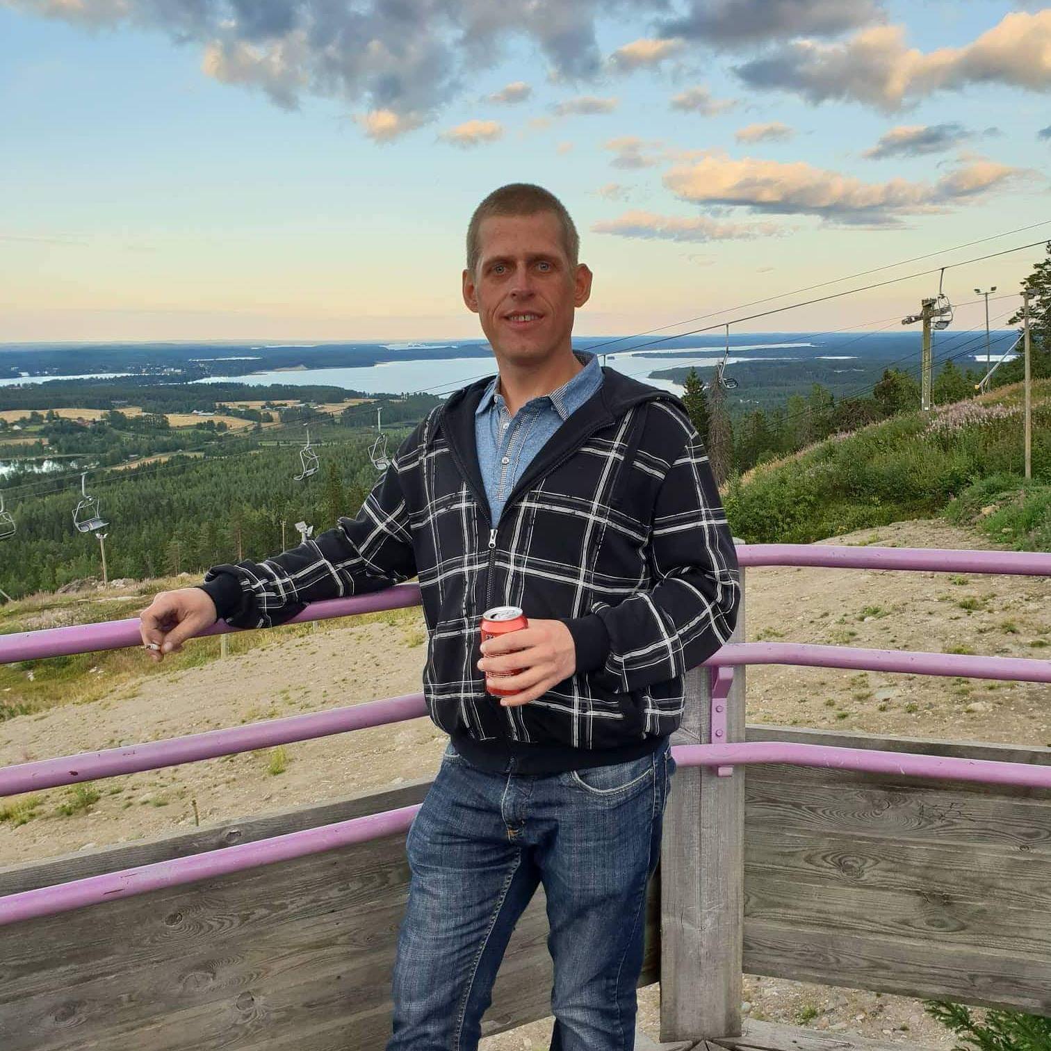 Hiiumaa Heaks | Kas keegi suitsuahju müüb hiiumaal | Facebook