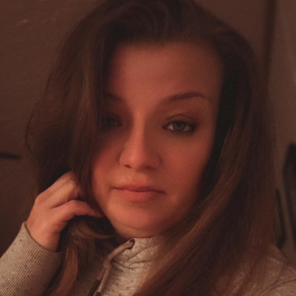 Amber R Allaband